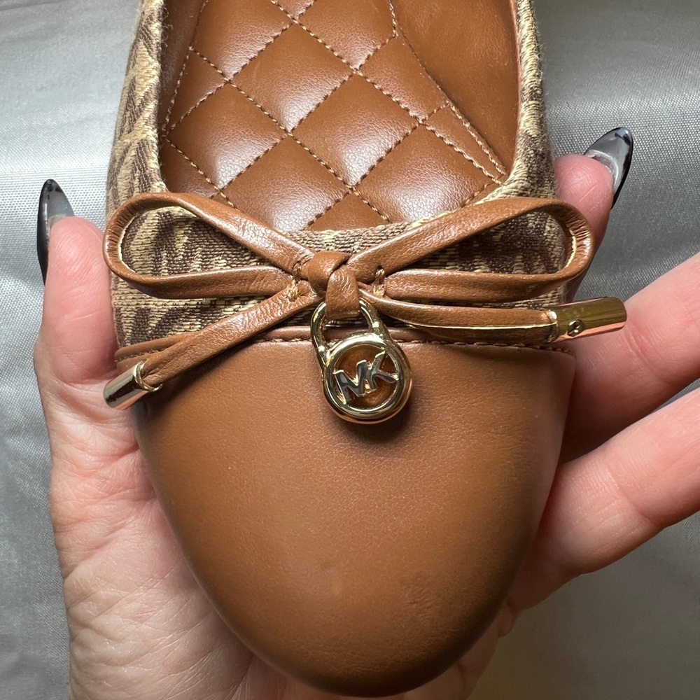 Michael Kors Women’s Brown and Tan MK Logo Ballet Flats Bow Size 8.5‎ - Picture 8 of 12